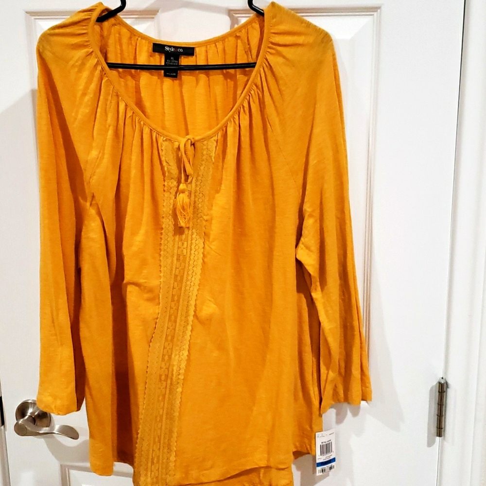 NWT top